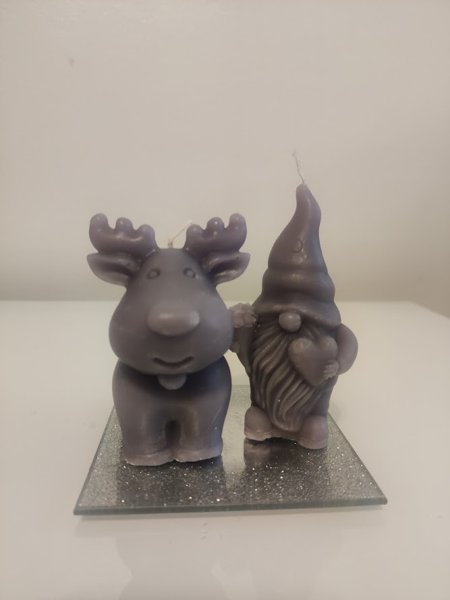 Product image of  Tonttu ja Poro- kynttiläpaketti