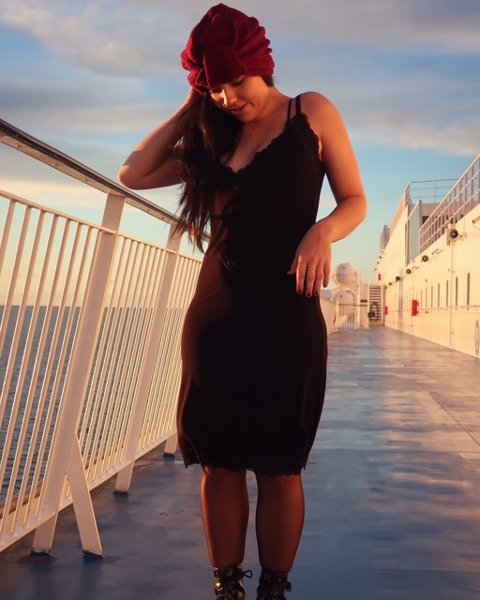 Product image of  PHLOX slip, black