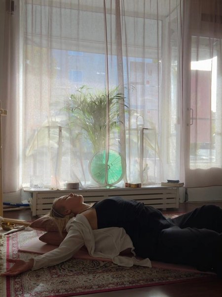 Product image of  Lempeä yinjooga & joulutee ti 16.12. klo 18-19