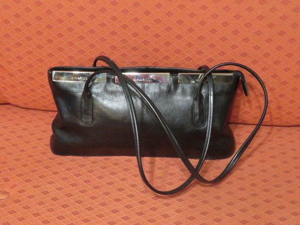 Product image of Nina Ricci Laukku