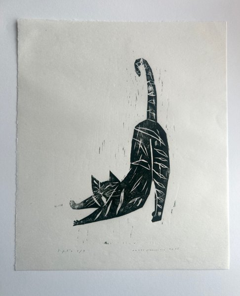 Product image of Venyttelevä kissa / puupiirros 5/9