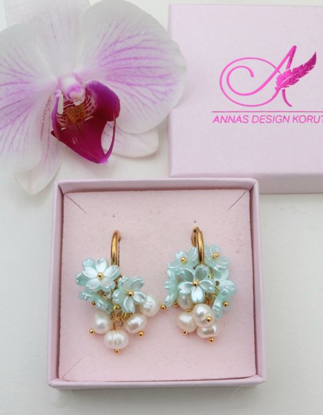 Product image of Viola kukka korvakorut "minttu"