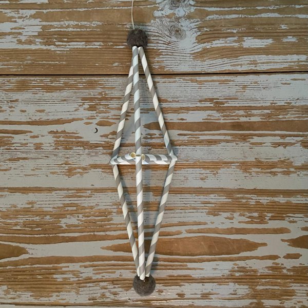 Product image of  Joulujuhlat-himmelitarvikepaketti beigevalk./ruskeat pallot