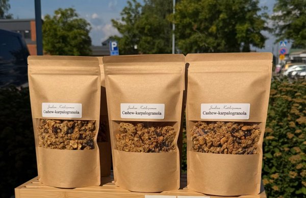 Product image of Juulian Kotileipomon Cashew-Karpalogranola