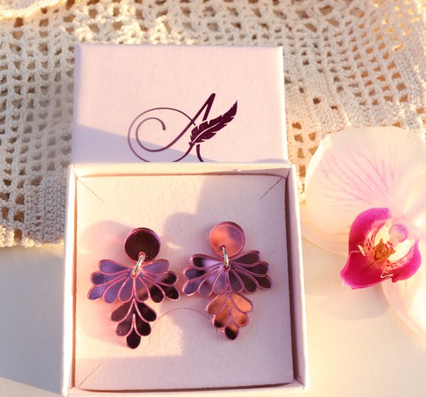 Product image of Lehdykkä korvakorut pinkki