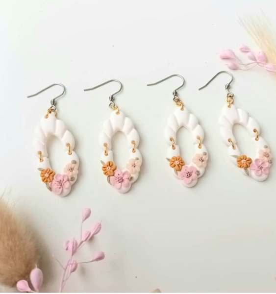 Product image of Aavistus korvakorut