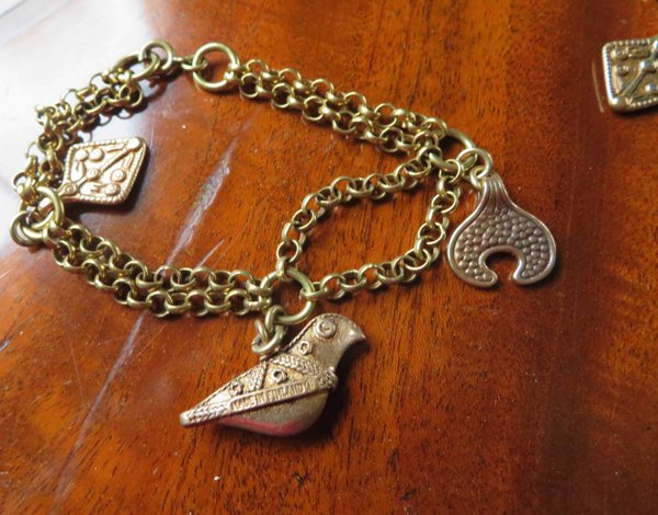 Product image of  Aarrekääty rannekoru