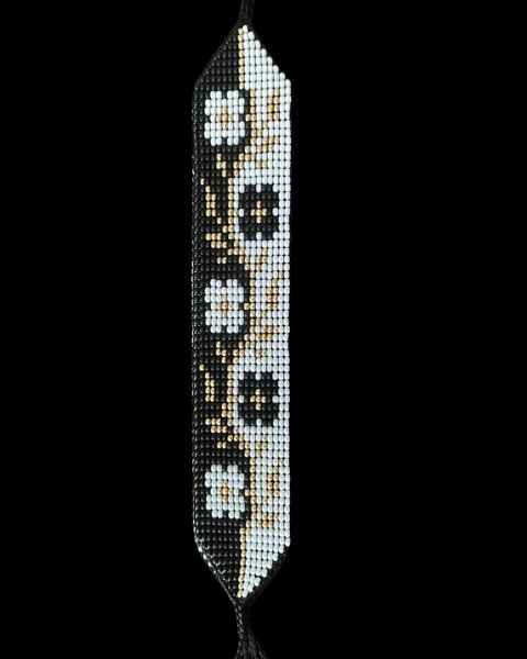 Product image of  Mustavalkoinen koru noin 30mm