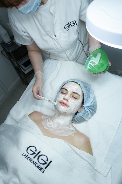 Product image of  Kasvohoito ihoanalyysin perustella -40%