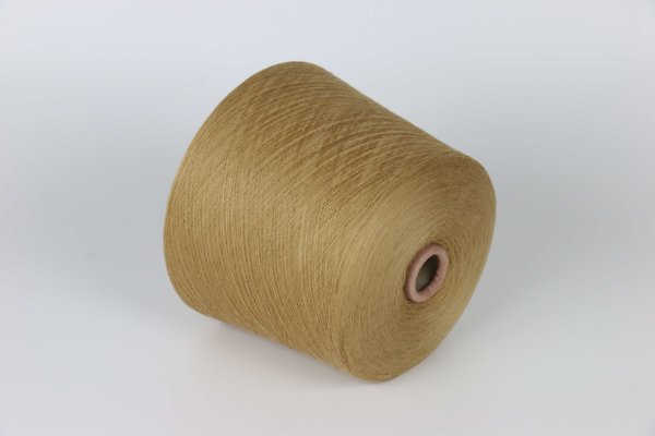 Product image of  70 % merinovillaa 20% silkkiä 10% cashmere