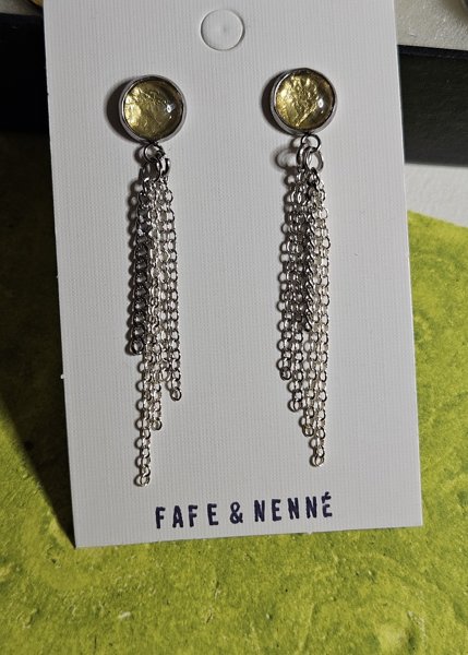 Product image of Nappikorvis ketjukoristeella kullansävyinen