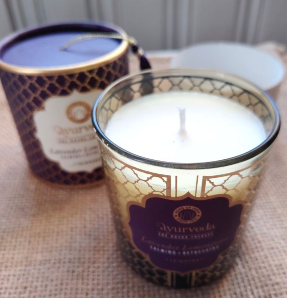 Product image of Tuoksukynttilä, Ayurvedinen Tridosha