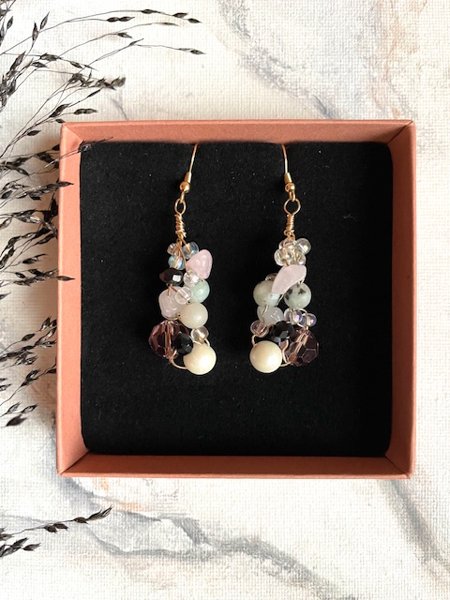 Product image of  "Treasure” -korvakorut /iso (ruusukvartsi/l.jaspis)