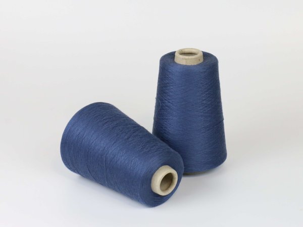 Product image of  70 % cashmere 30% silkkiä  100 g
