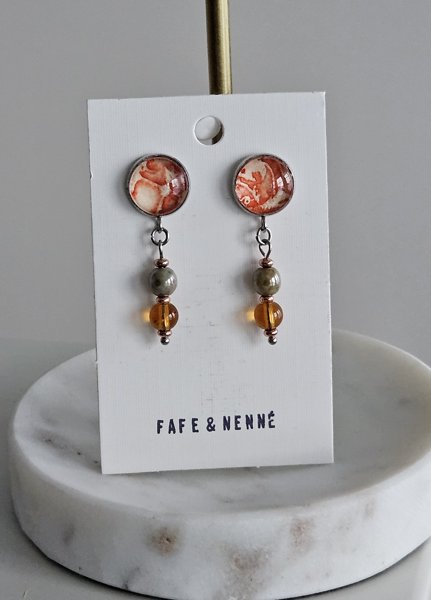 Product image of Oranssi Art nappikorvakoru helmikoristeilla