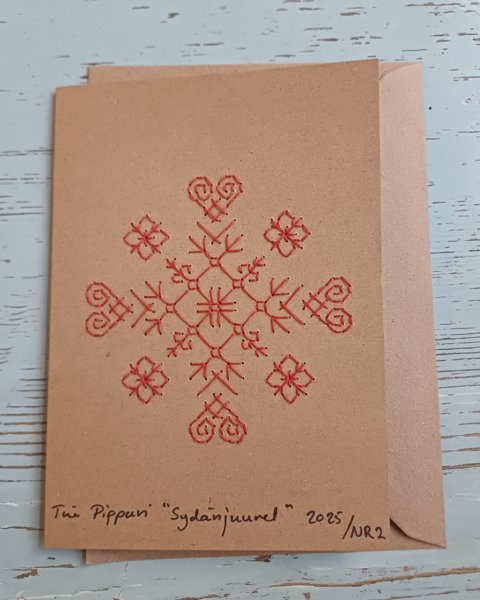 Product image of  Sydänjuuret uus&pun - Heart roots nat&red