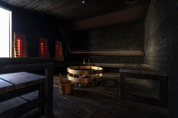 Product image of  Rooftop Sauna & Terrace: 1h lisäntunti klo 22 jälkeen