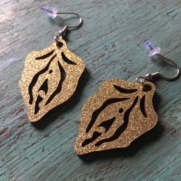 Product image of Kokonainen korvakoru glitterkulta