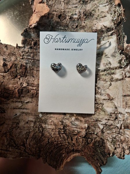 Product image of  Sydänpari-nappikorvikset