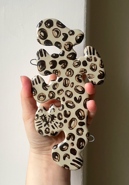 Product image of  Seinäpantteri 2 - musta & luonnonvalkoinen pilkukas