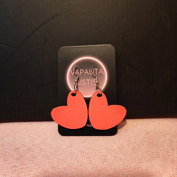 Product image of  Vanerinen sydänkorvakoru. Punainen
