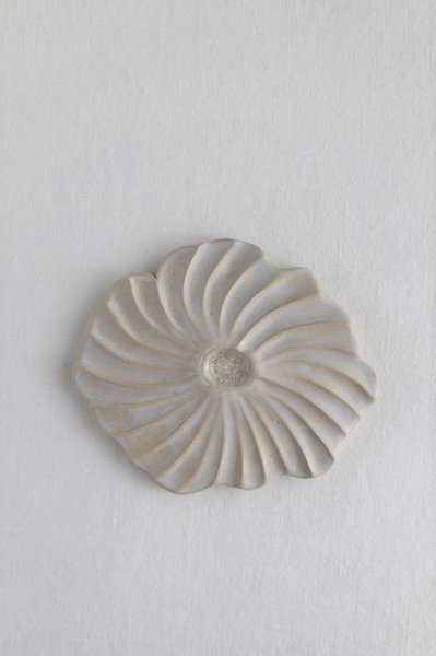 Product image of Vaalea pieni kukka - seinäteos