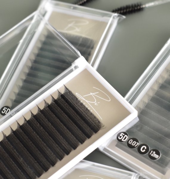 Product image of 3D W-Shaped Volume Lashes – D Curl | 12 mm | 0.07 | 16 Lines