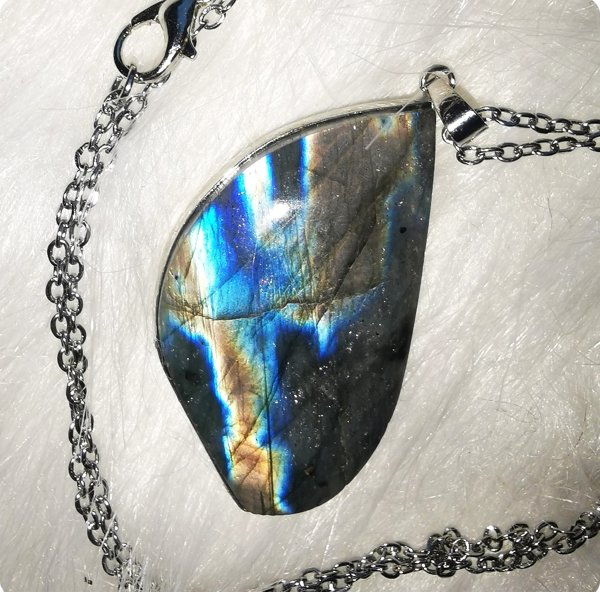 Product image of  LABRADORIITTI KAULAKORU