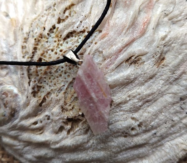 Product image of  Riipus, Vaaleanpunainen turmaliini 2