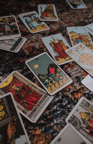 Product image of  Tarot- Kysy korteilta 20 min