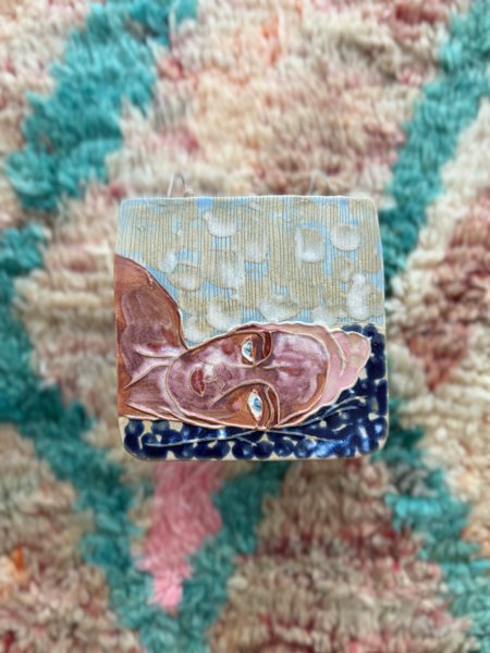 Product image of  Nukkujat - hereillä - roosan ja syvä tummansininen kuvio