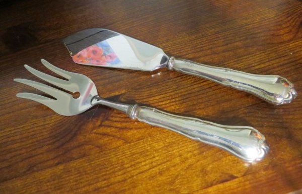 Product image of  Hopeiset Chippendale Kakkuottimet