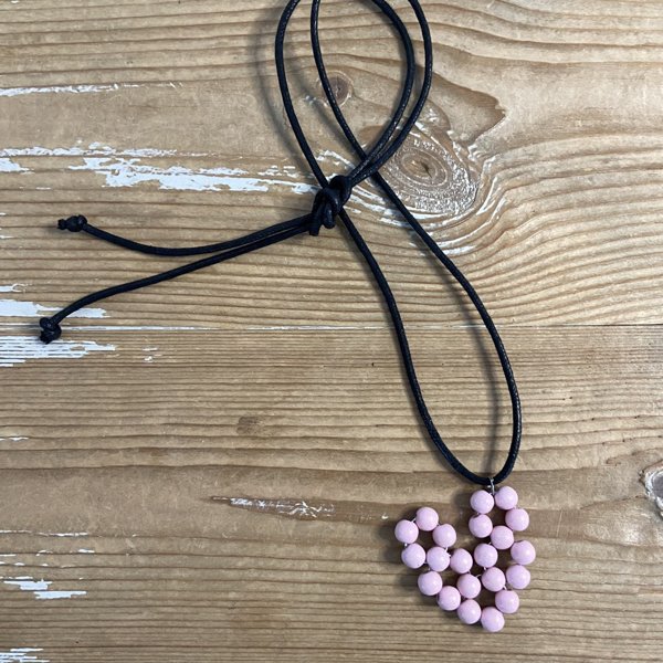 Product image of  Rakkautta on-kaulakoru vaaleanpunainen