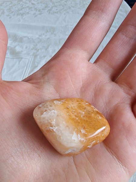 Product image of Utsjoen-Keltakvartsi