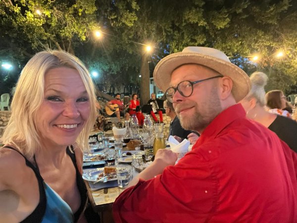 Product image of  LAULULAHJA®️ Rakkaalle