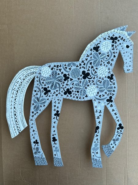 Product image of Harmaa Onnenhevonen