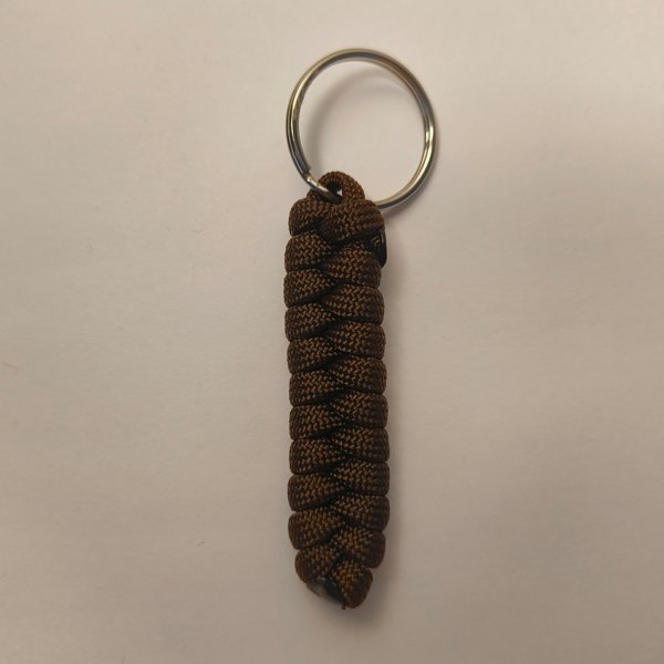 Product image of  Paracord-avaimenperä: Yksivärinen – Käsintehty asuste