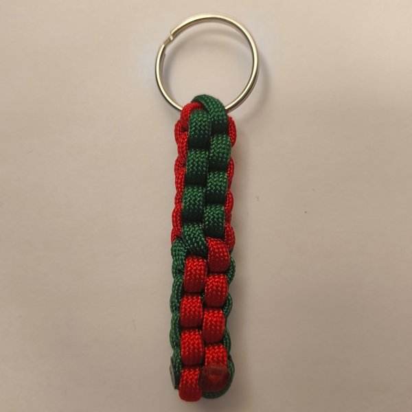 Product image of  Paracord-avaimenperä: Kaksivärinen – Käsintehty asuste