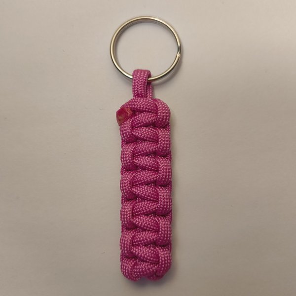 Product image of  Paracord-avaimenperä: Yksivärinen – Käsintehty asuste