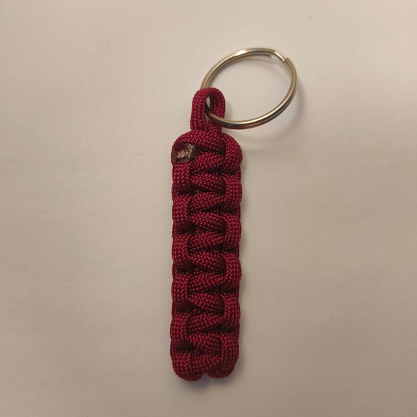 Product image of  Paracord-avaimenperä: Yksivärinen – Käsintehty asuste