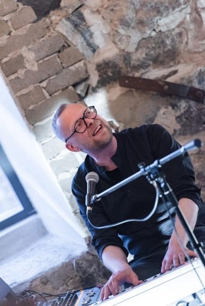 Product image of  Muusikko tapahtumaan SOOLO - Toiveitasi 1 settillinen