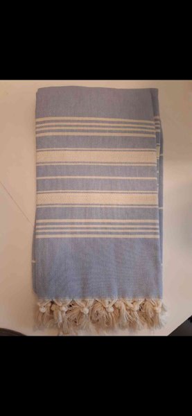 Product image of  vaalea sinivalkea käsipyyhe/pefletti saunaan