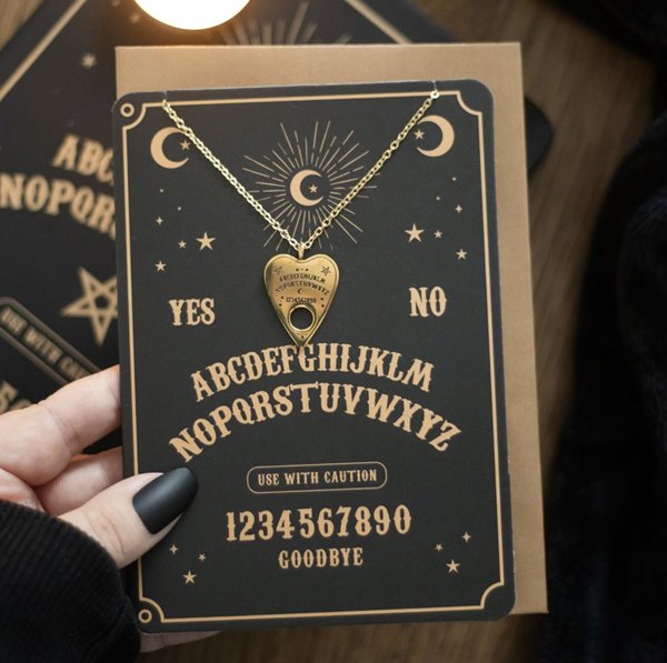 Product image of  Ouija -lahjasetti