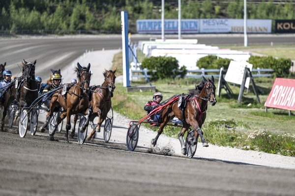 Product image of  Yrittäjäravit Teivossa 13.4.2026