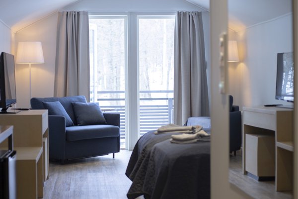 Product image of  Paikka naisten huoneessa (satama), hinta 67,25 €/yö/hlö (4hh)