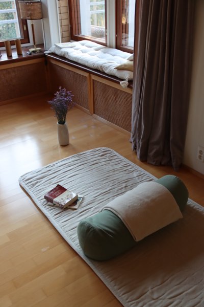 Product image of Yin-joogan 10x-kurssi Hertsikassa 30.8.-8.11.2026