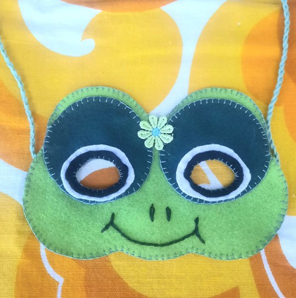 Product image of  ELÄINNAAMIO SAMMAKKO