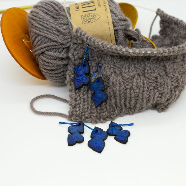 Product image of  Silmukkamerkkisetti sininen