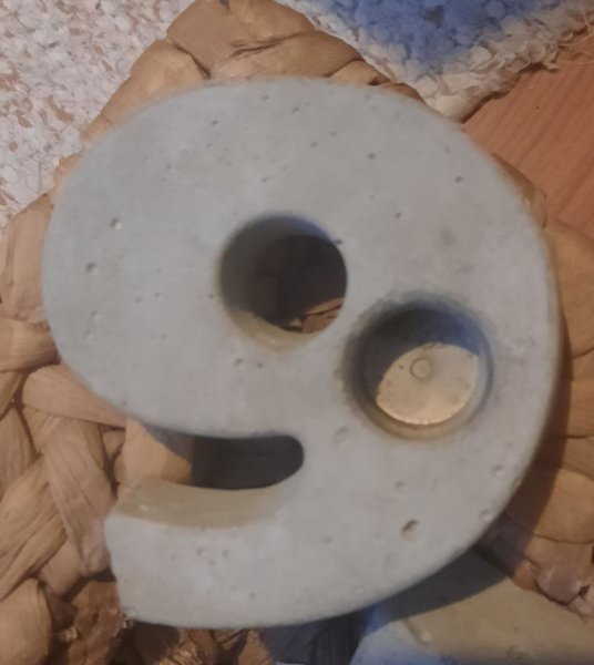 Product image of  BETONI NUMERO kynttiläholkilla