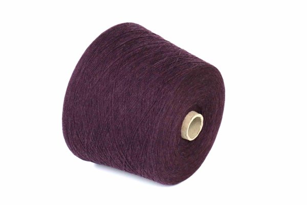 Product image of  45% merinovillaa 15% silkkiä 15% viskoosia 25% PA 100g